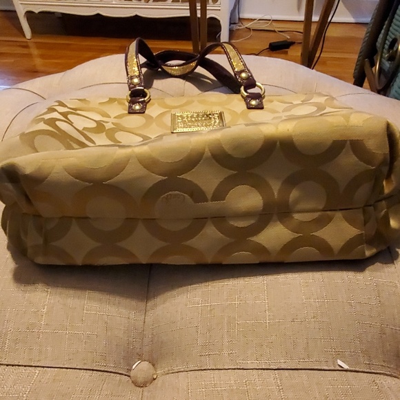 Coach Purse - Picture 3 of 5